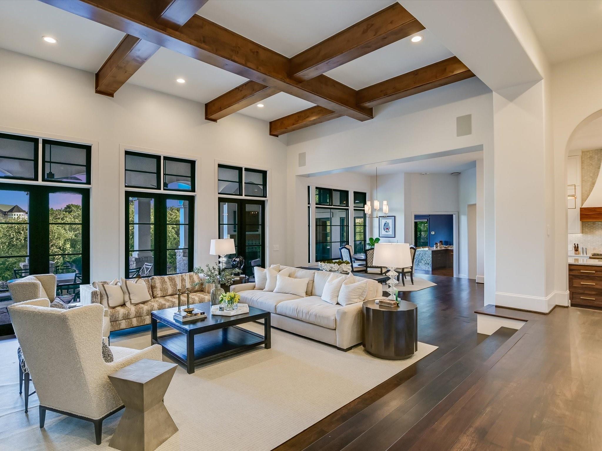 Austin, Texas 78735, United States, 5 Bedrooms Bedrooms, ,6 BathroomsBathrooms,Residential,Pending,52480