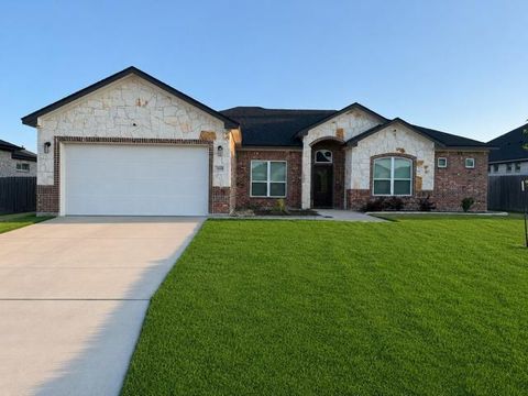 Photo of 5414 Espiritu Santo DR, Belton, TX 76513 (MLS # 9645633)