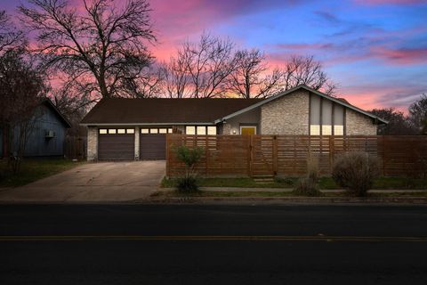 Photo of 9836 Childress DR, Austin, TX 78753 (MLS # 6652857)
