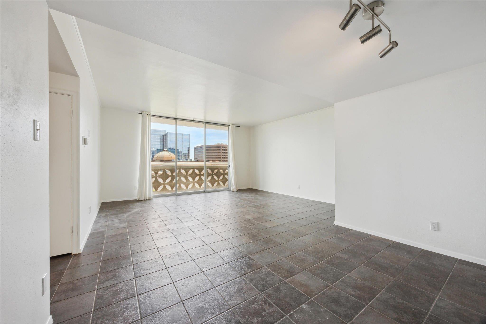 1801 Lavaca ST 4D