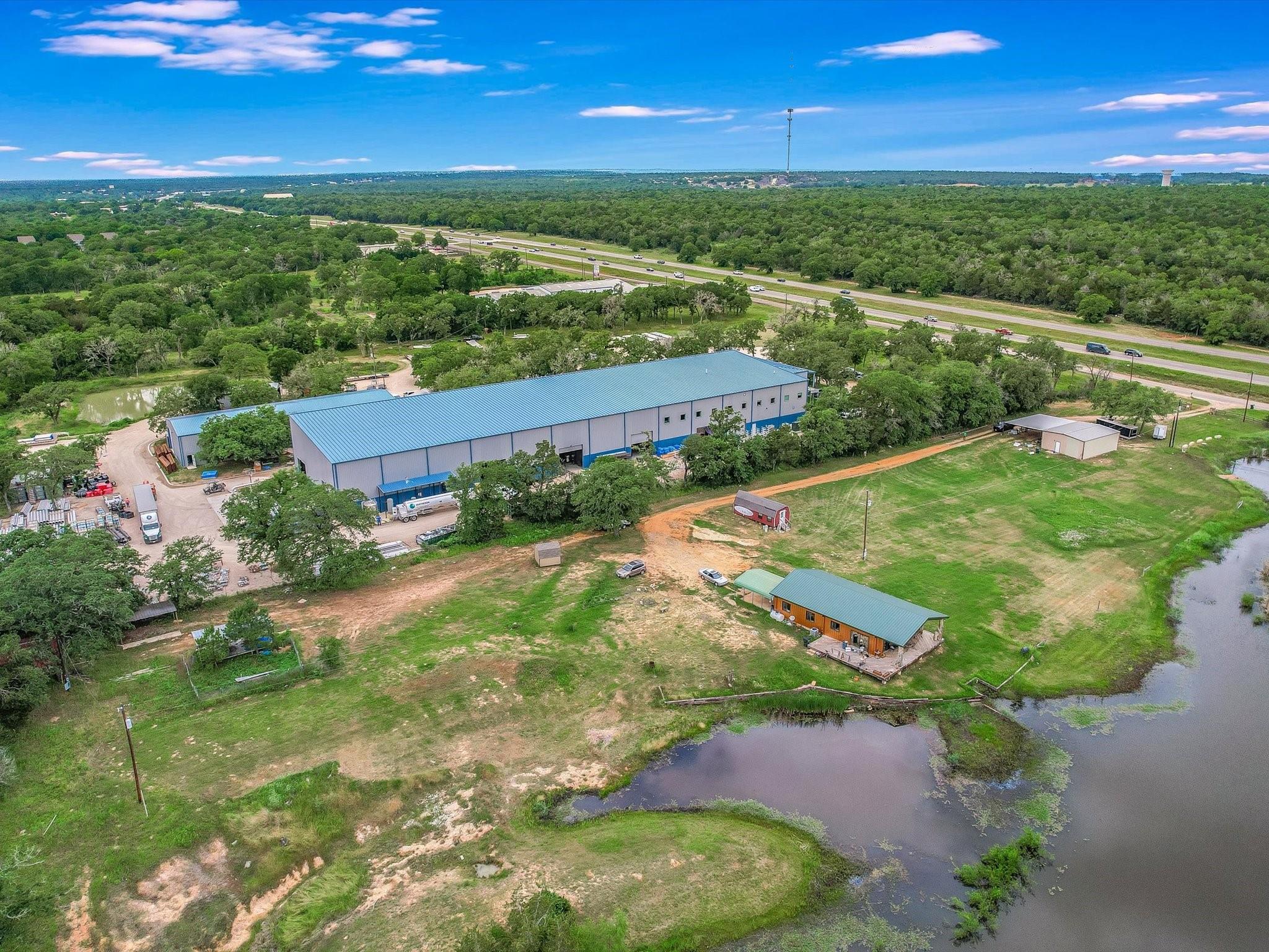 885 Highway 71 Highway W