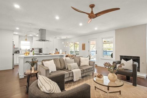 Photo of 8407 Copano DR, Austin, TX 78749 (MLS # 4570985) Photo of 8407 Copano DR, Austin, TX 78749 (MLS # 4570985)