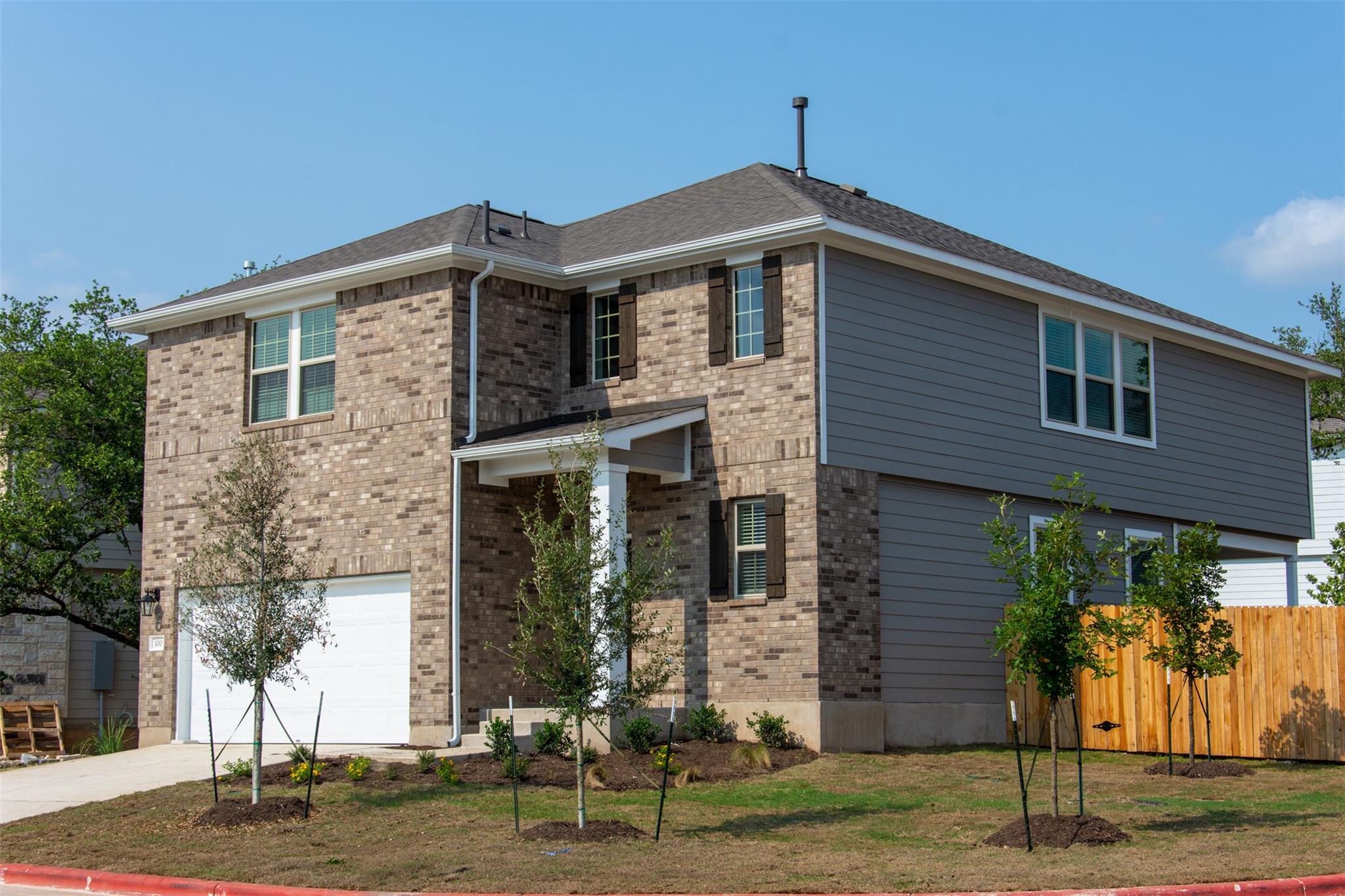 100 Flat Creek DR