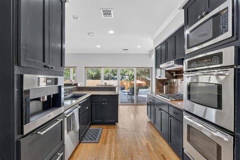 Tiny photo for 7807 Chimney CORS, Austin, TX 78731 (MLS # 8046068)