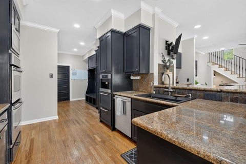 Tiny photo for 7807 Chimney CORS, Austin, TX 78731 (MLS # 8046068)