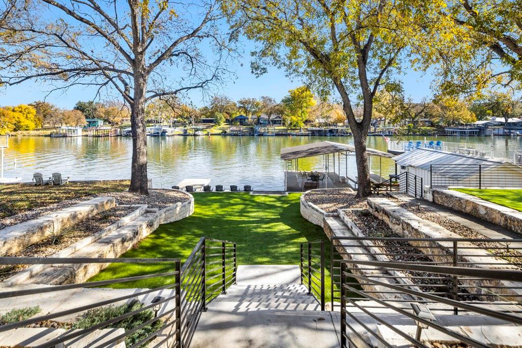 2550 Williams Lakeshore