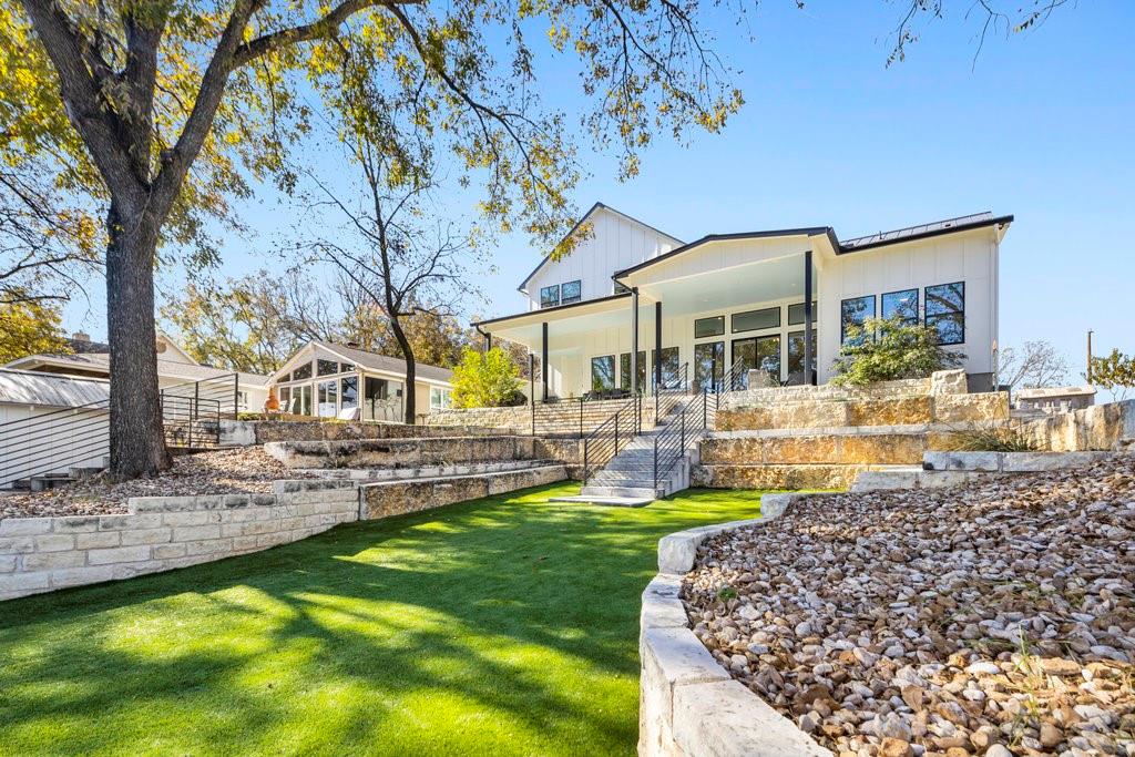2550 Williams Lakeshore