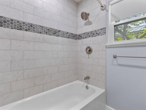 Tiny photo for 1310 Cardinal Hill DR, Austin, TX 78758 (MLS # 7117486)