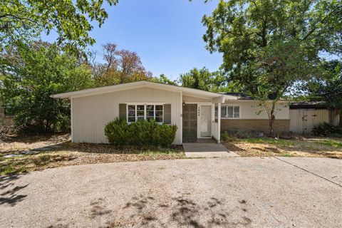 1905 Robinhood TRL Austin TX 78703