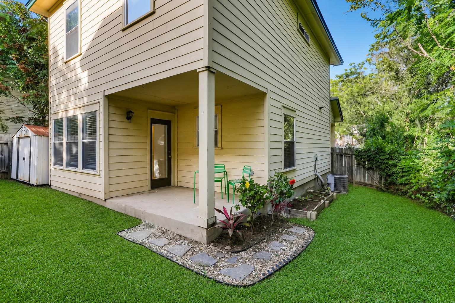 1206 Maple Ave A/B