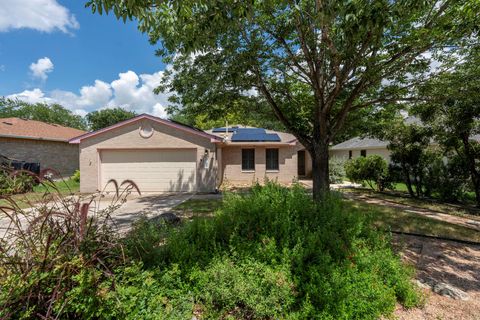 Photo of 144 FALL CREEK DR, Kyle, TX 78640 (MLS # 4546442)