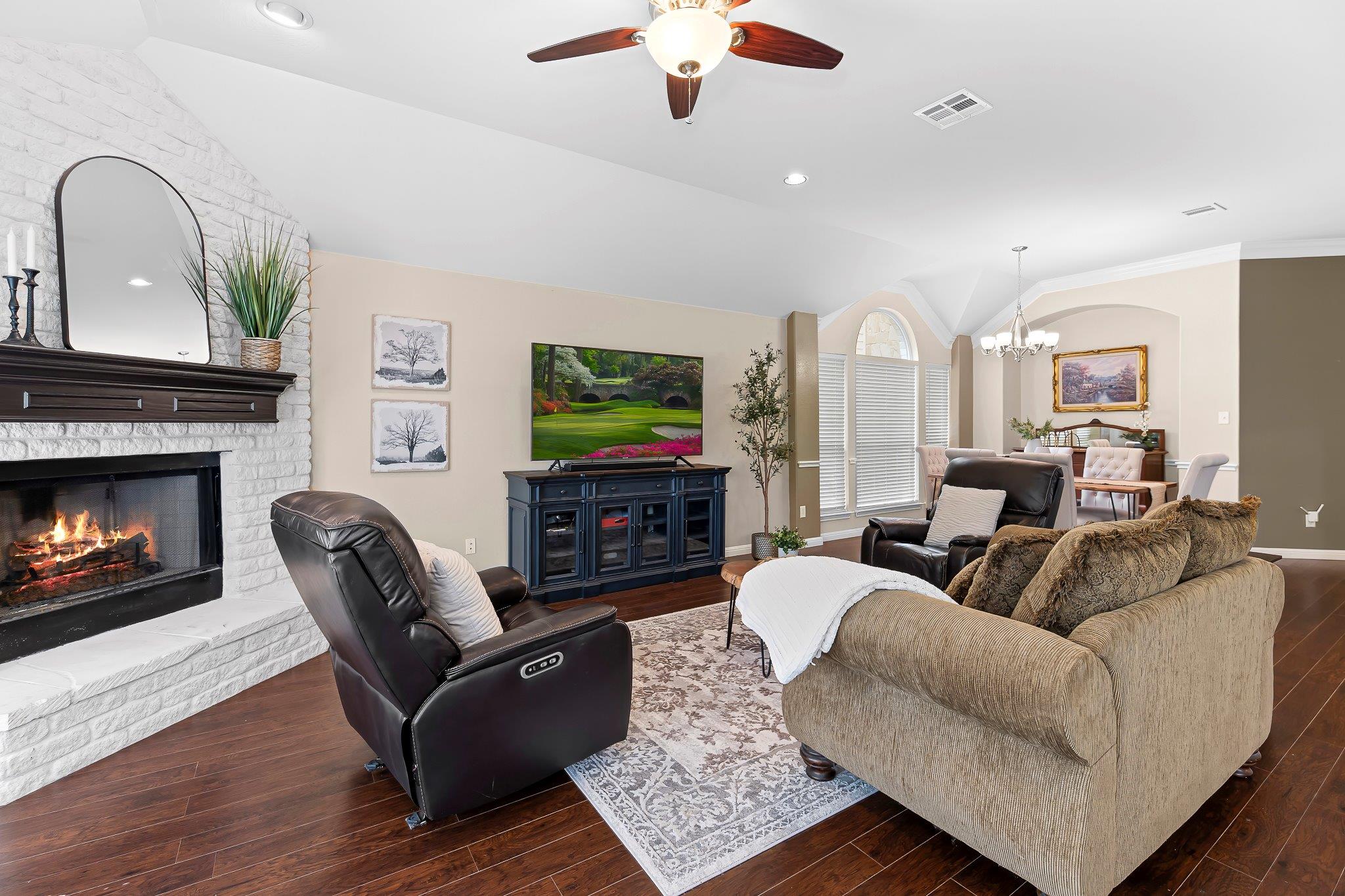3712 Cerulean WAY