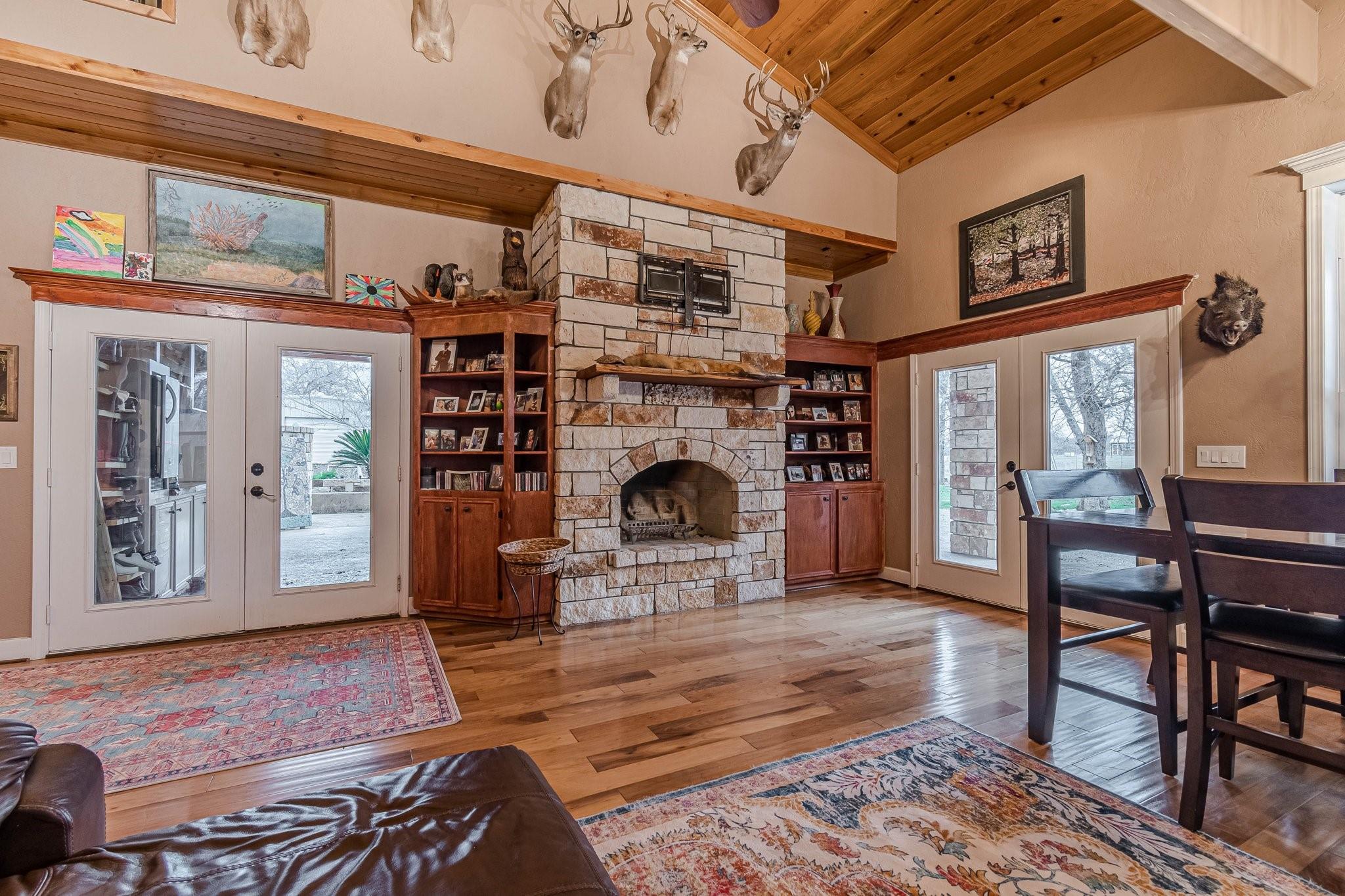 1561 Texas Sandhill LN
