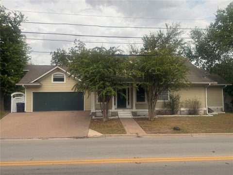 Photo of 206 N Fm 1660, Hutto, TX 78634 (MLS # 7301916)