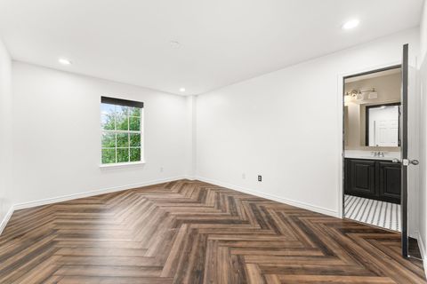 Tiny photo for 13300 Country Lake DR, Austin, TX 78732 (MLS # 2731308)