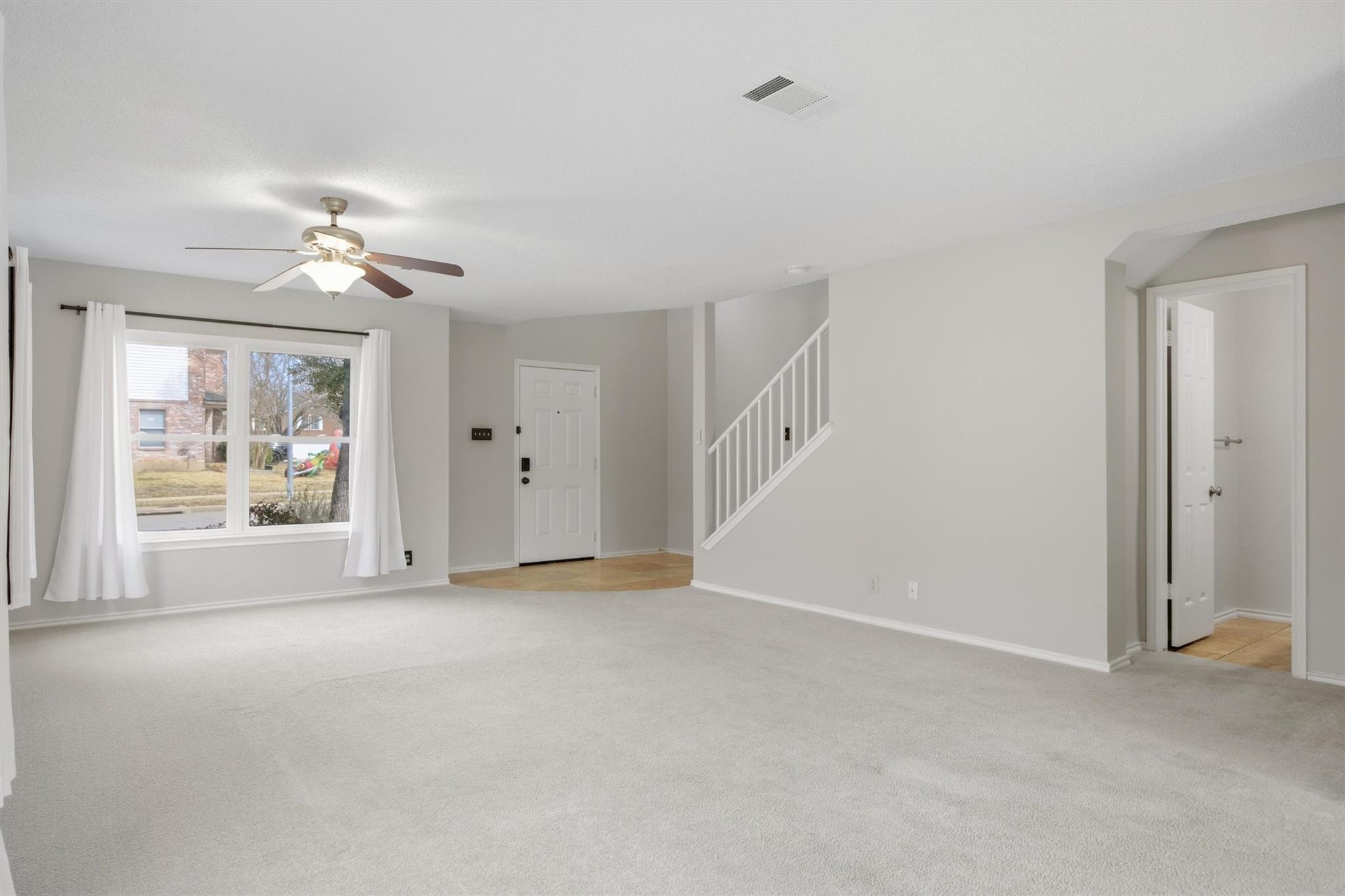 1802 Carriage Club DR