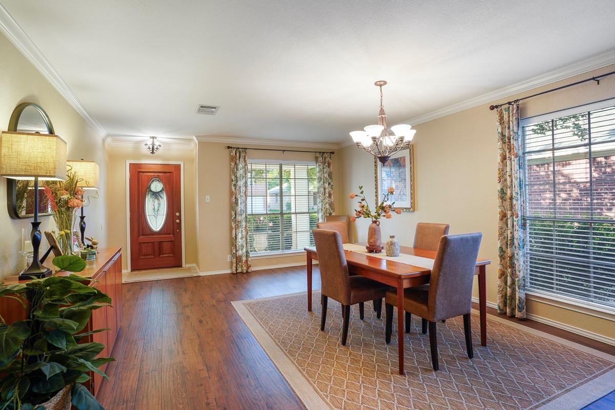 1205 Boerne DR