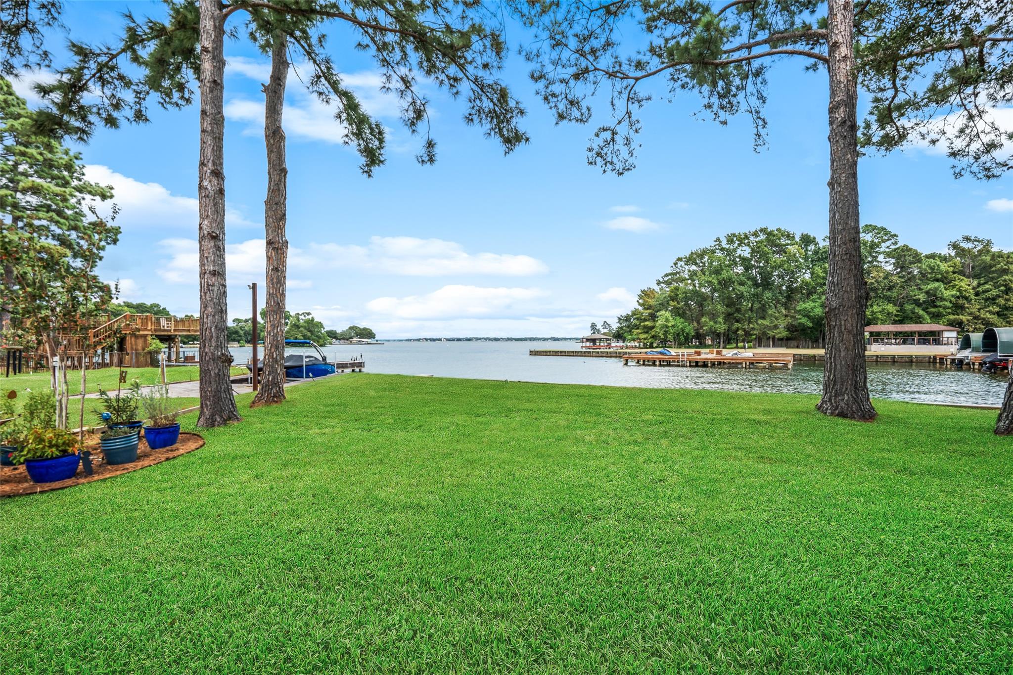 201 Lake Walden CV