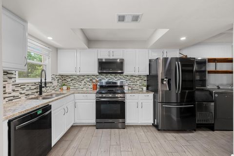 Tiny photo for 3229 Oak Aly, Austin, TX 78745 (MLS # 8919253)