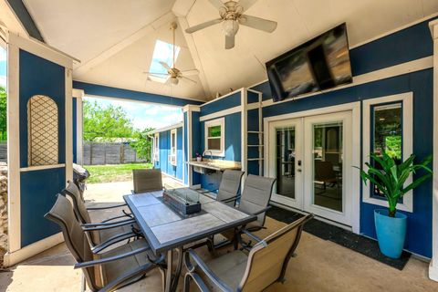 Photo of 3229 Oak Aly, Austin, TX 78745 (MLS # 8919253) Photo of 3229 Oak Aly, Austin, TX 78745 (MLS # 8919253)