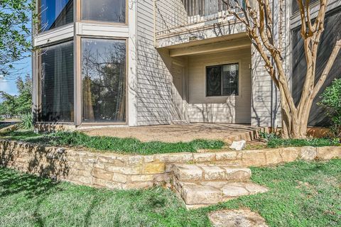 Tiny photo for 115 World Of Tennis SQ, Lakeway, TX 78738 (MLS # 4136133)