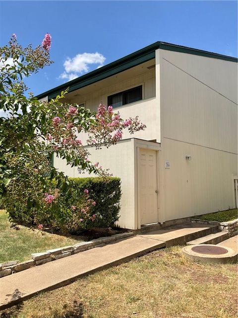 6718 Silvermine DR 704 Austin TX 78736