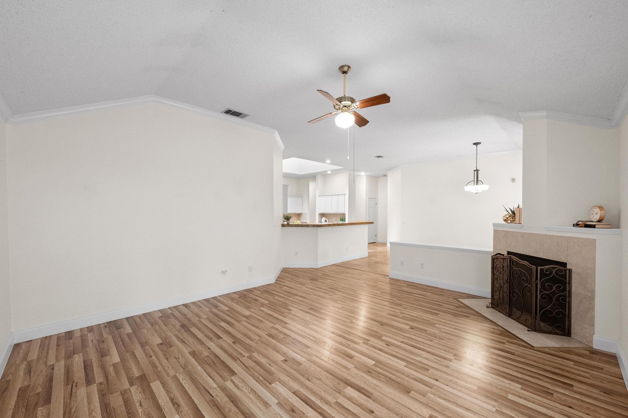 10803 Redgate LN