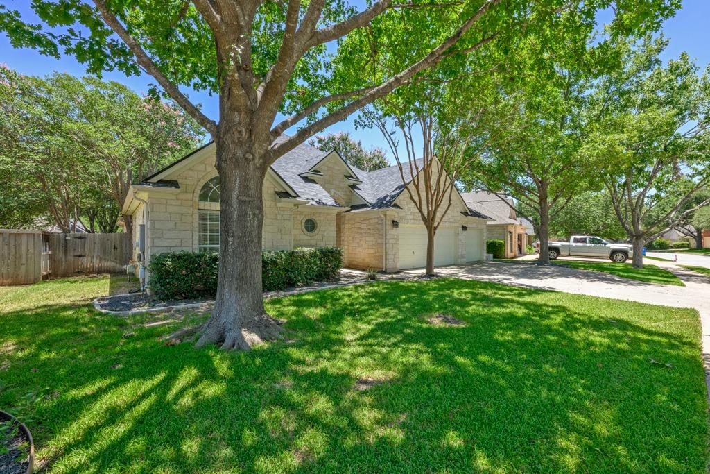 2602 Henley DR