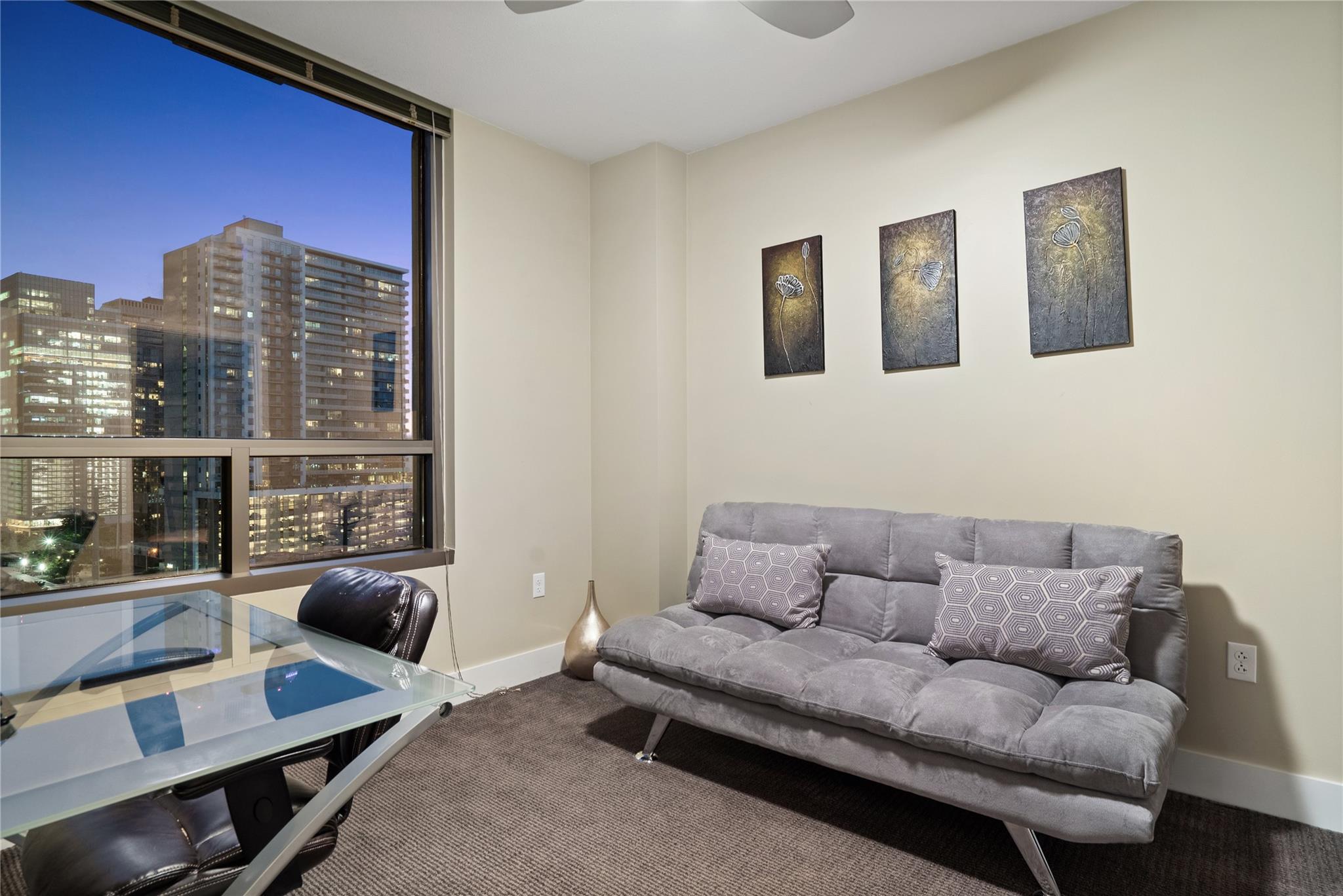 300 Bowie ST 1301