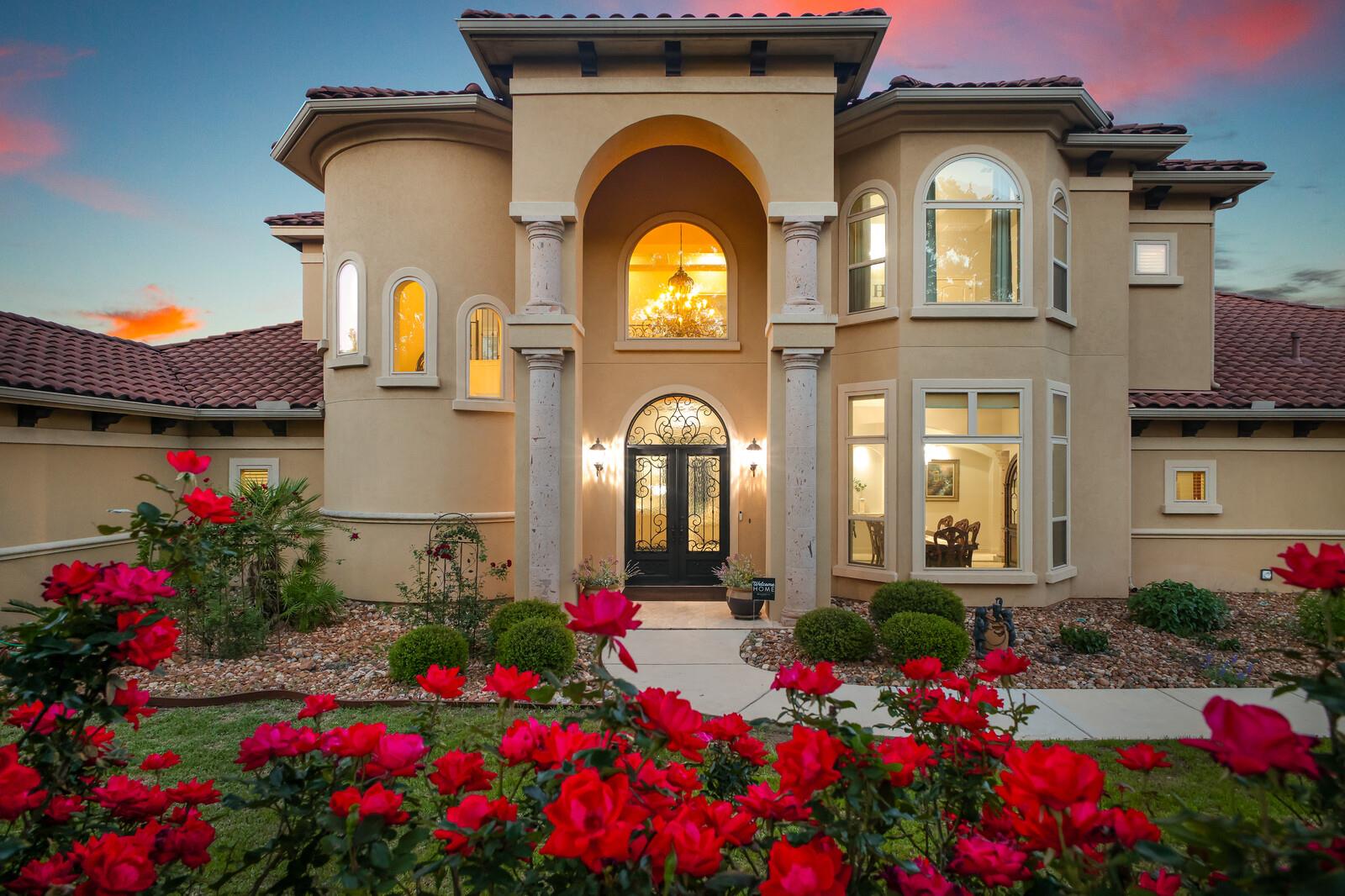 5303 Arroyo Luis DR