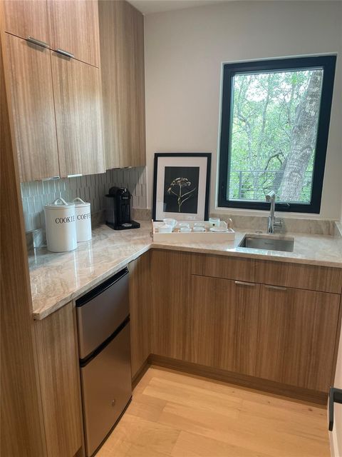 Tiny photo for 620 Bermuda ST, Lakeway, TX 78734 (MLS # 3989864)
