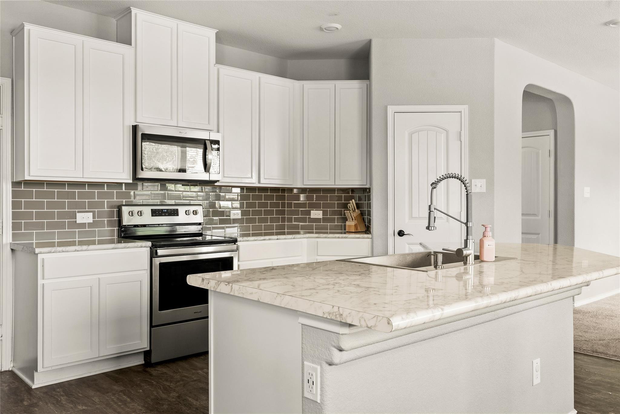 214 Saranac DR