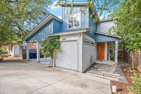 Photo of 1220 Delano ST #B, Austin, TX 78721 (MLS # 2077872)
