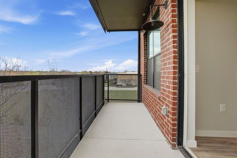 Tiny photo for 4510 Terry-O LN #302, Austin, TX 78745 (MLS # 1699910)