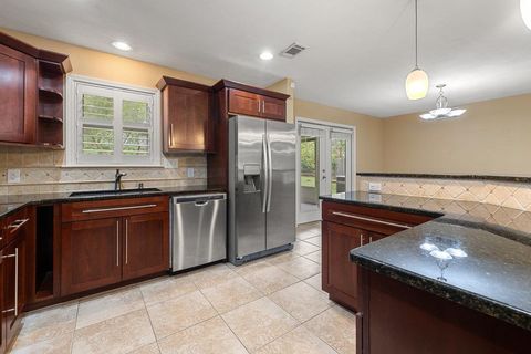 Tiny photo for 8307 Stillwood LN, Austin, TX 78757 (MLS # 5093752)