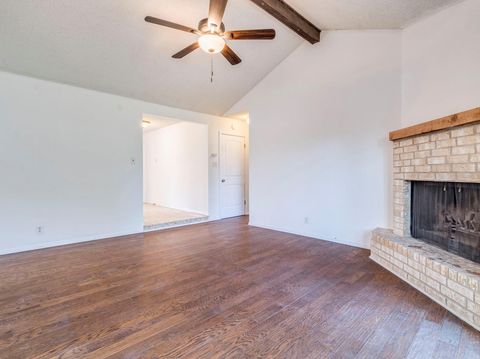 Tiny photo for 1600 Pine Knoll DR, Austin, TX 78758 (MLS # 2091626)