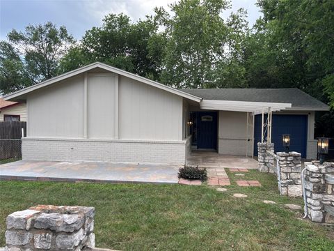 Tiny photo for 2325 Rockridge DR, Austin, TX 78744 (MLS # 7238661)
