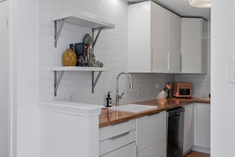 Tiny photo for 2706 Holly Springs CT, Austin, TX 78748 (MLS # 1611902)