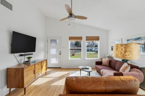 Tiny photo for 2706 Holly Springs CT, Austin, TX 78748 (MLS # 1611902)