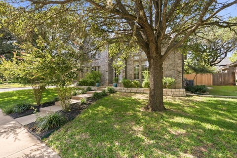 Photo of 10416 Walpole LN, Austin, TX 78739 (MLS # 8696267)