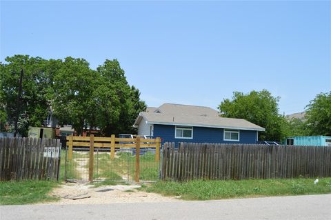 8014 N Lake DR Austin TX 78724