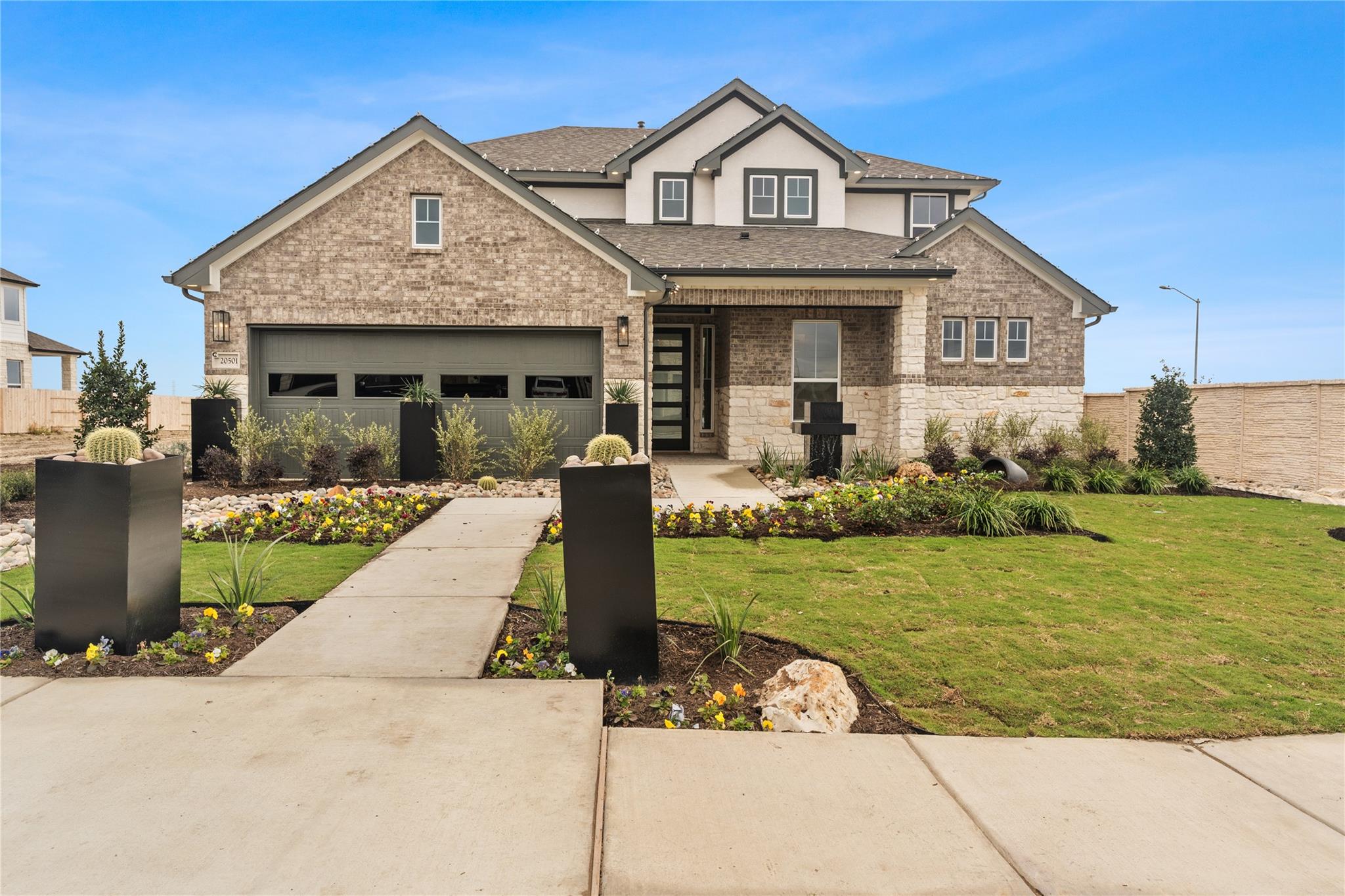 2308 Tobiano TRCE