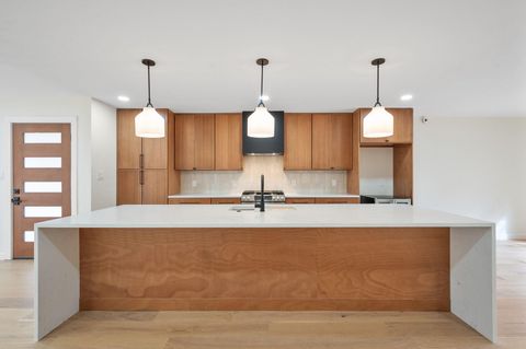 Photo of 1811 Rogge LN, Austin, TX 78723 (MLS # 2007402) Photo of 1811 Rogge LN, Austin, TX 78723 (MLS # 2007402)