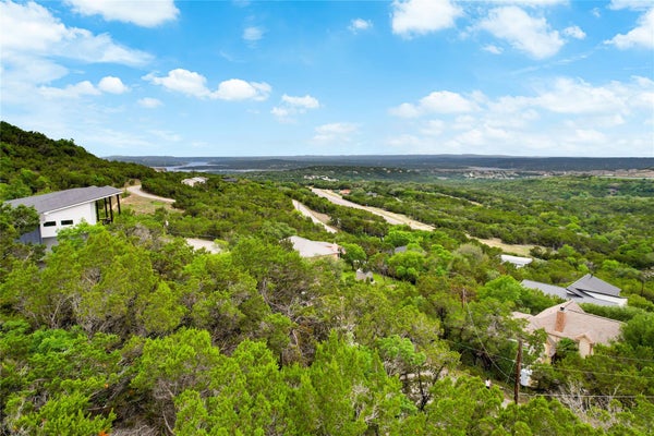 8419 BRIAR WOOD CIR, LAGO VISTA, TX 78645 - Image 5cc2273fc0fca6184d91e0b3539e72ea/2899363818