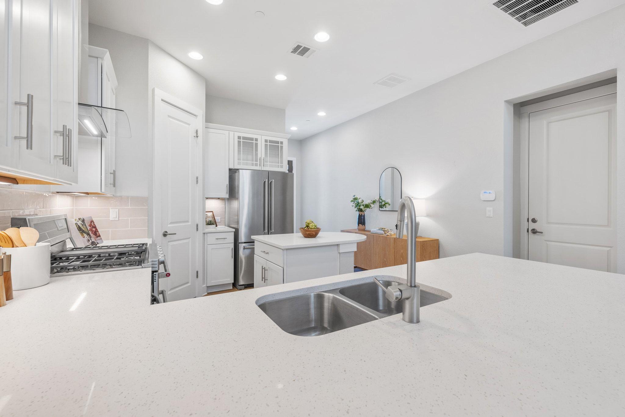 4323 Spicewood Springs RD 9