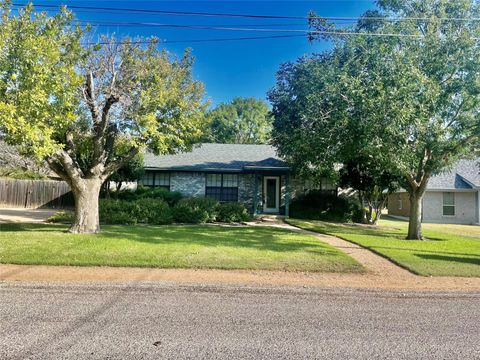 1113 Hackberry DR Marble Falls TX 78654