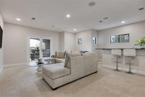 Tiny photo for 17408 Regatta View DR, Jonestown, TX 78645 (MLS # 7661813)