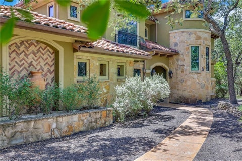 Tiny photo for 17408 Regatta View DR, Jonestown, TX 78645 (MLS # 7661813)
