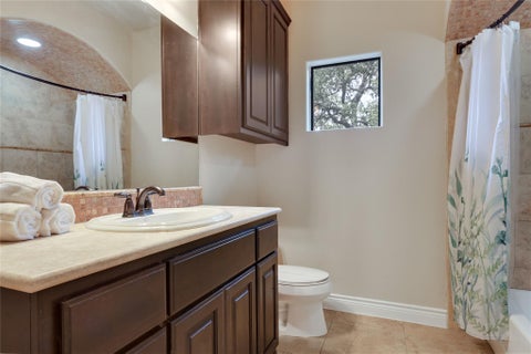 Tiny photo for 17408 Regatta View DR, Jonestown, TX 78645 (MLS # 7661813)