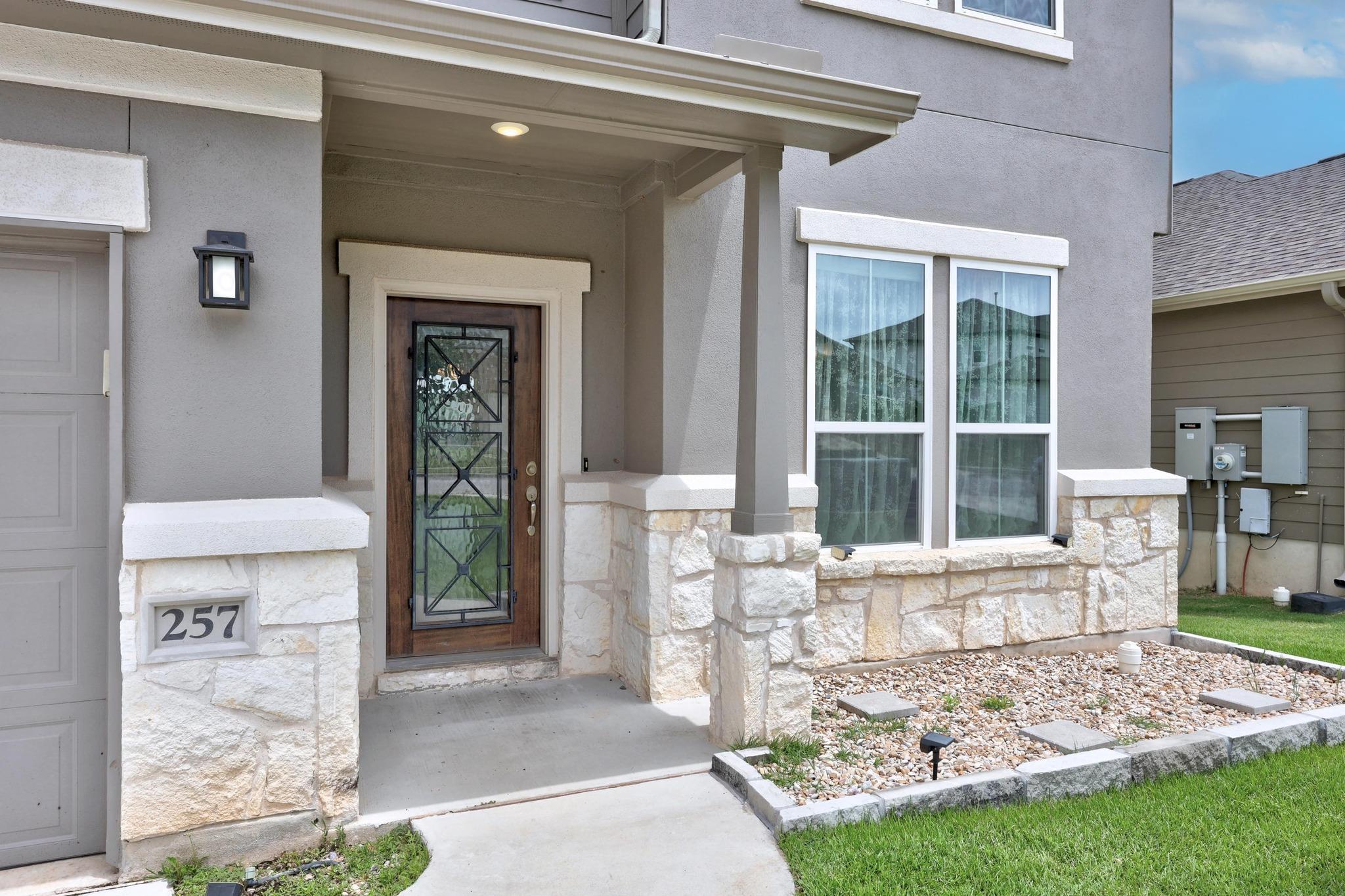 257 Falling Star LN